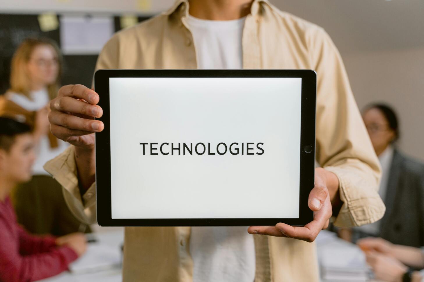 AGE-TECH articulo 49