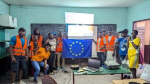 Diciembre sobre el terreno: Camerún y Gabón llevan EYES a aulas y universidades – ABARKA ONGD